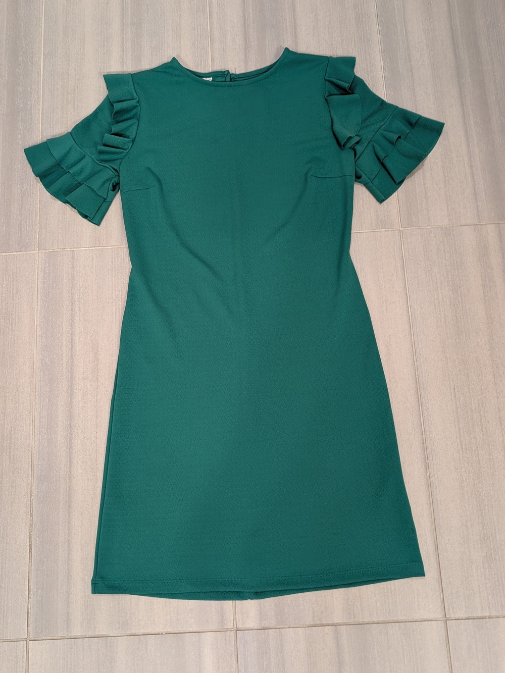 Ruffle Sleeve Emerald Green Shift Dress